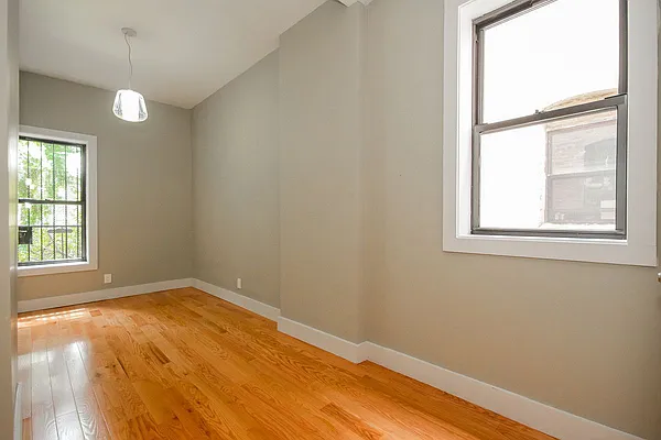 Rented by Nooklyn NYC LLC | media 6