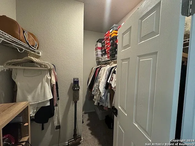10419 Buescher Ln — Photo 18