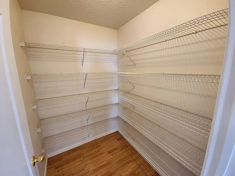 17594 N Parkdale Ave — Photo 4