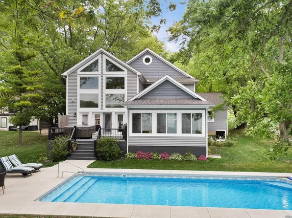 1726 E Choctaw Dr, London, OH 43140