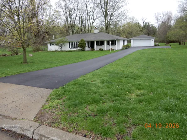 9295 Greiner Rd #1, Clarence, NY 14031