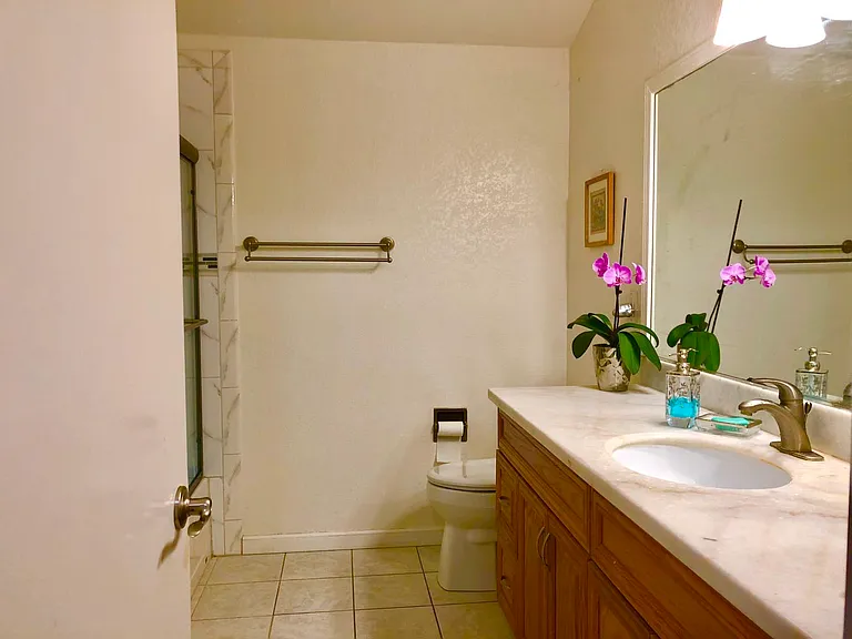1211 Crescent Ter — Photo 8