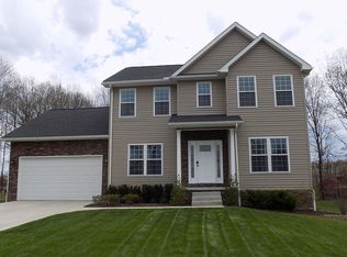 653 Wilcox Rd, Youngstown, OH 44515