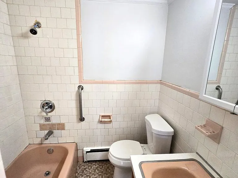 159 Montgomery Street — Photo 3