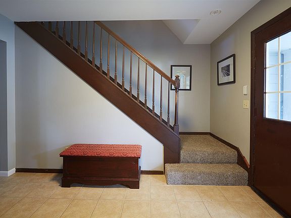 3rd image of 59606 Spicewood Dr