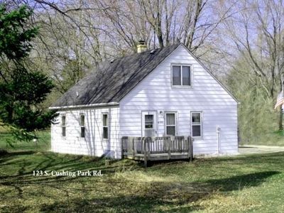 123 S Cushing Park Rd, Delafield, WI, 53018