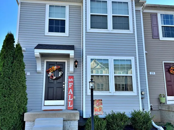 11 Chillingham Ct, Martinsburg, WV 25405