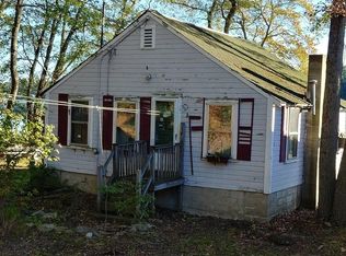 118 Pierpont Rd, Dudley, MA 01571