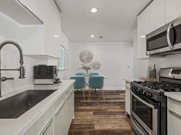 2730 Raymond Ave #I, Los Angeles, CA 90007