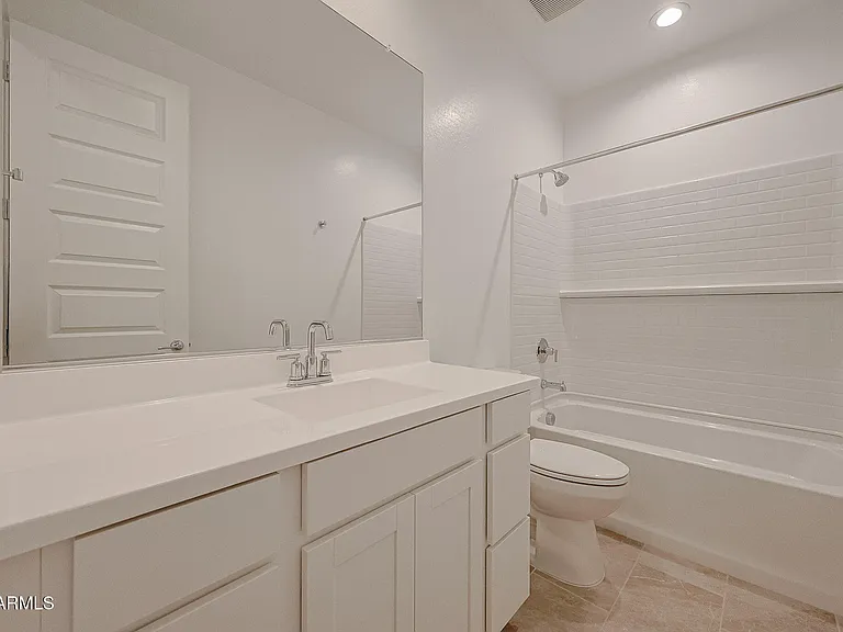 7832 W Hide Trl — Photo 14