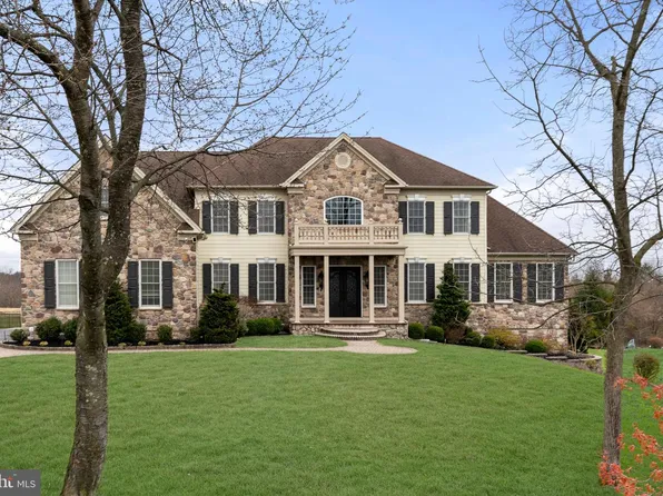 1036 Azlen Ln, Chalfont, PA 18914