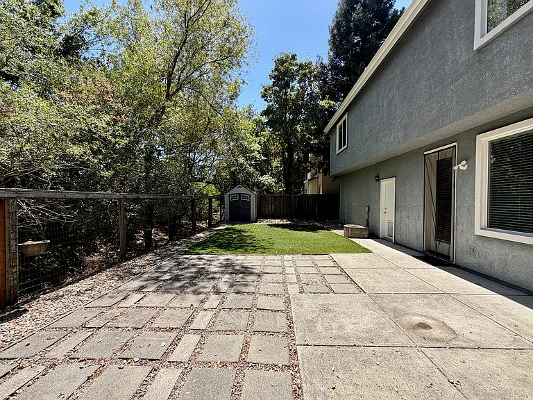 5 Blackberry Dr — Photo 30