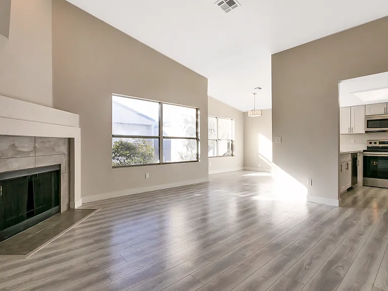 # Guardian Realty 6250 W Flamingo Rd Apt 55 Las Vegas Condo Rental modern flooring fire place_02062020