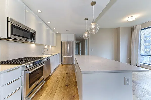 Rented by Halstead Real Estate | media 15