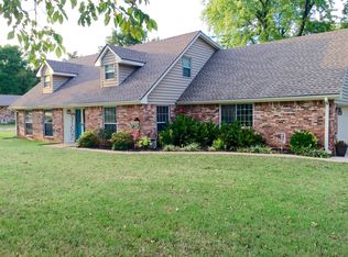701 Wakefield Rd, Perry, OK 73077