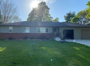 715 N 8th St, Arlington, NE 68002