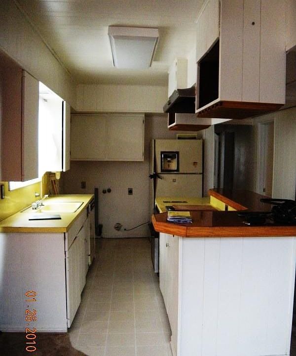 2nd image of 228 Glendora Ave