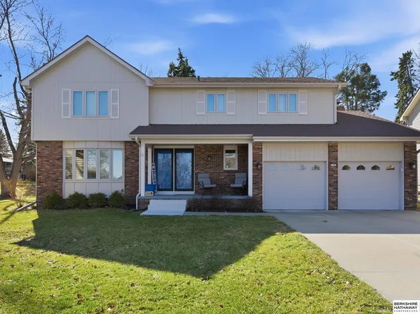 11361 Mason St, Omaha, NE 68154