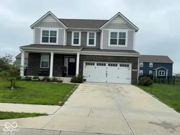 15306 Dawn Run Dr, Fishers, IN 46040