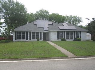 101 Ginger Dr, Pottsboro, TX 75076