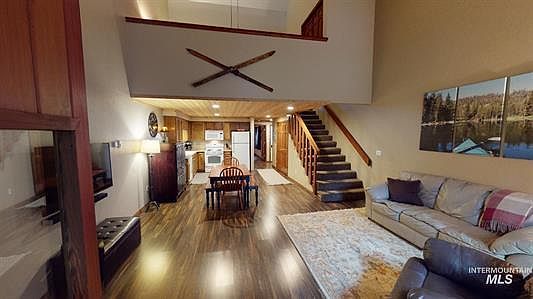 1st image of 1630 Davis Ave #38
