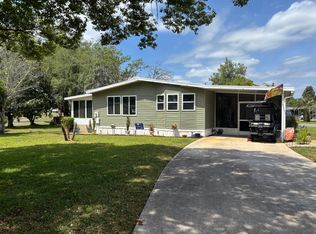 1165 Lake Dr #D-18, Grand Island, FL 32735