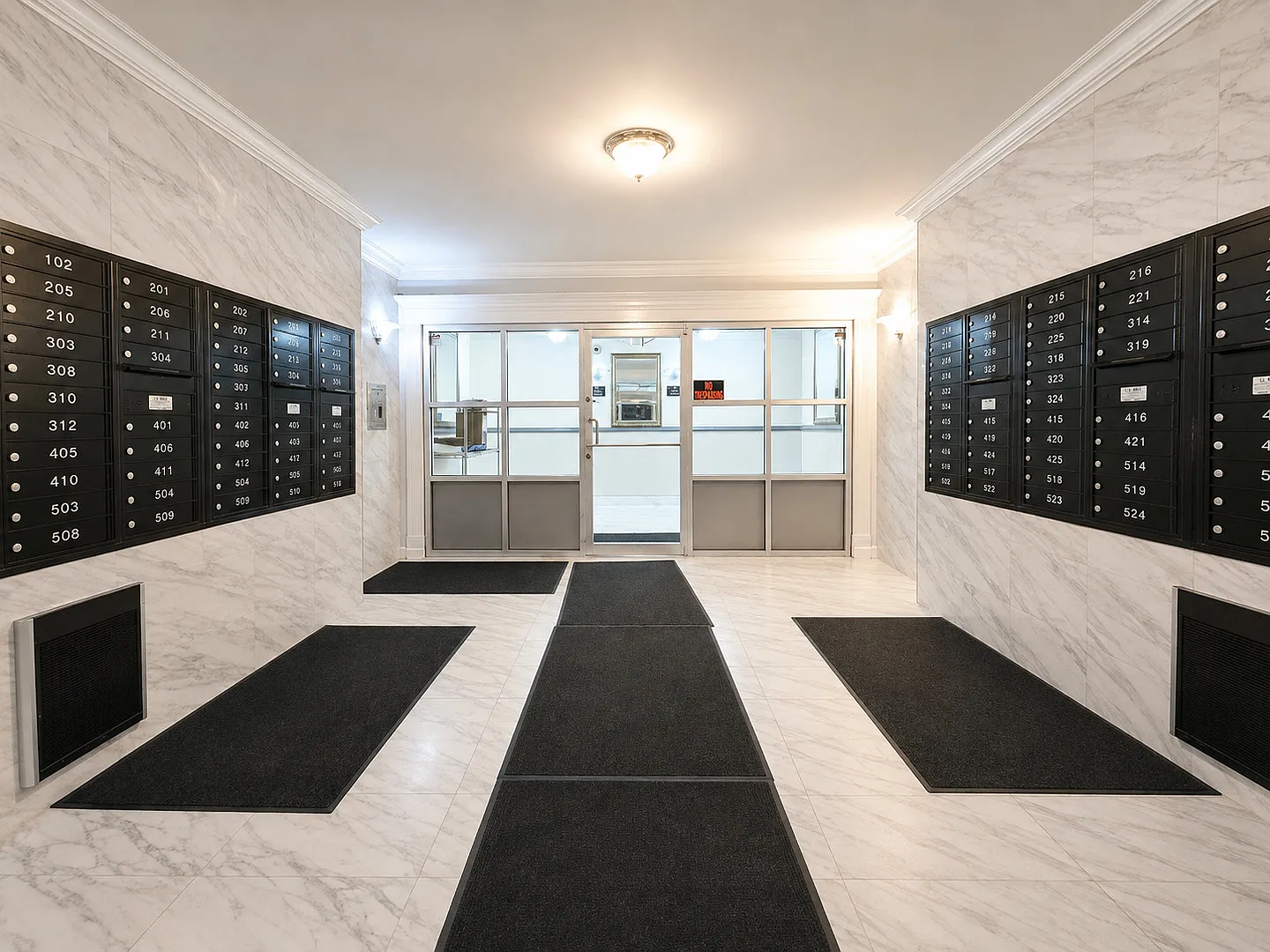 1 bed, $1,695 — Photo 2