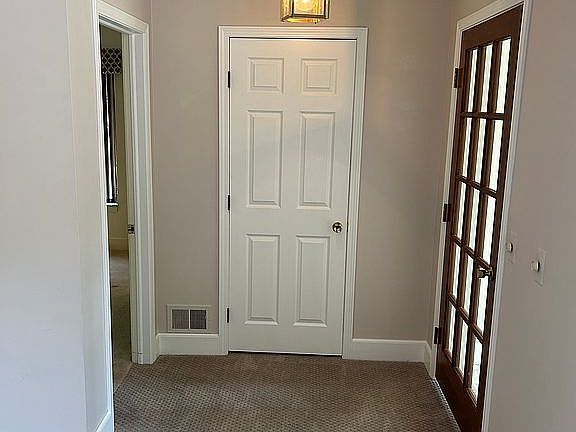 2nd image of 42590 Elizabeth Way