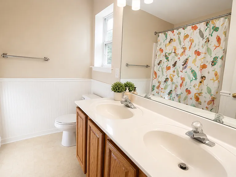 7122 Bidford Ct — Photo 9