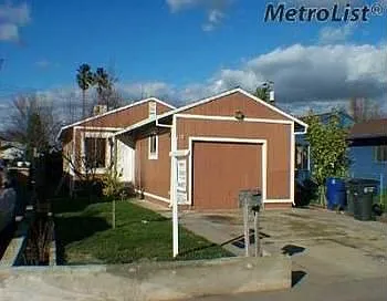 7727 38th Ave photo 1