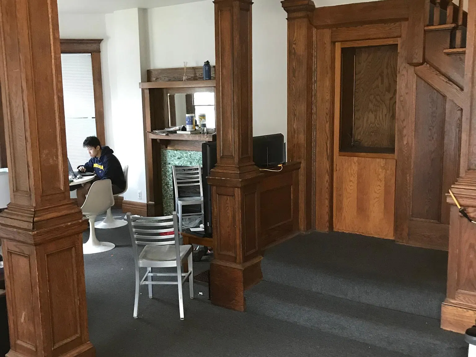 6 bed, 1.5 bath, $5,930 — Photo 3