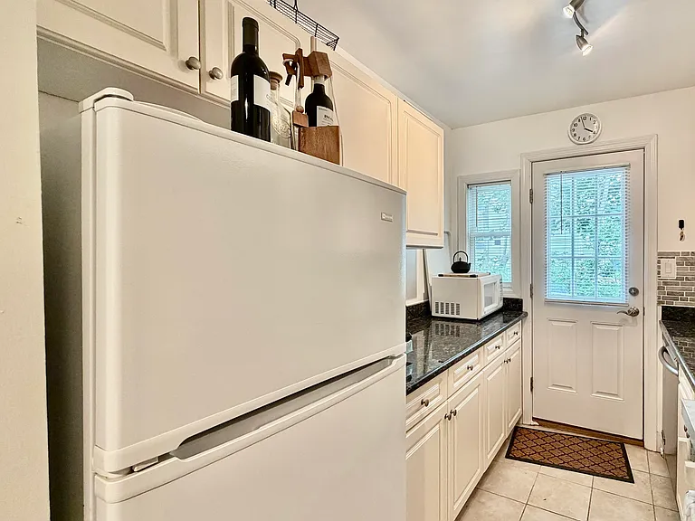 31 Cedar Ave #29 — Photo 7