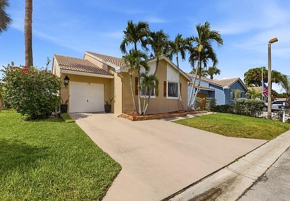 2nd image of 6212 Country Fair Circle