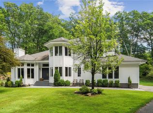 10 Cole Dr, Armonk, NY 10504