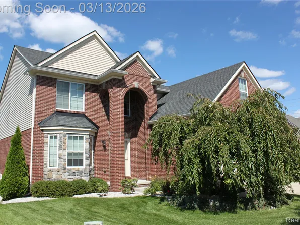 4153 Ash Tree Ln, Howell, MI 48843