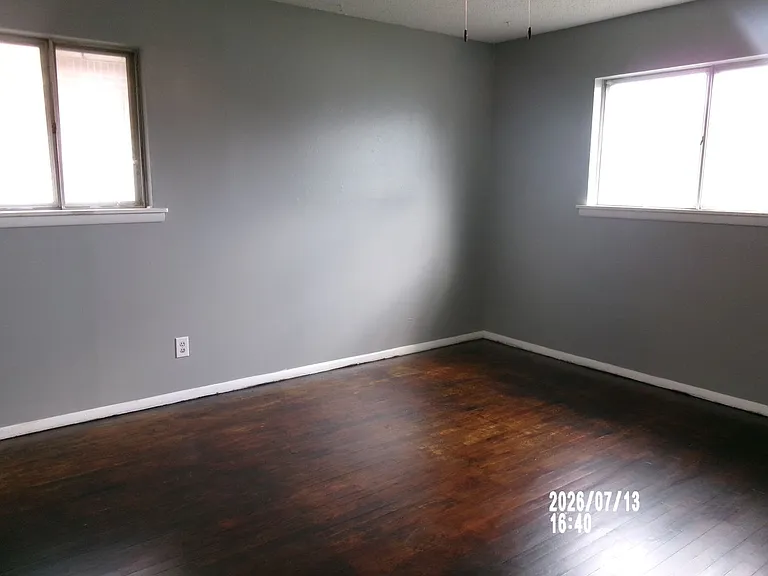 1319 NW Carroll Dr — Photo 13