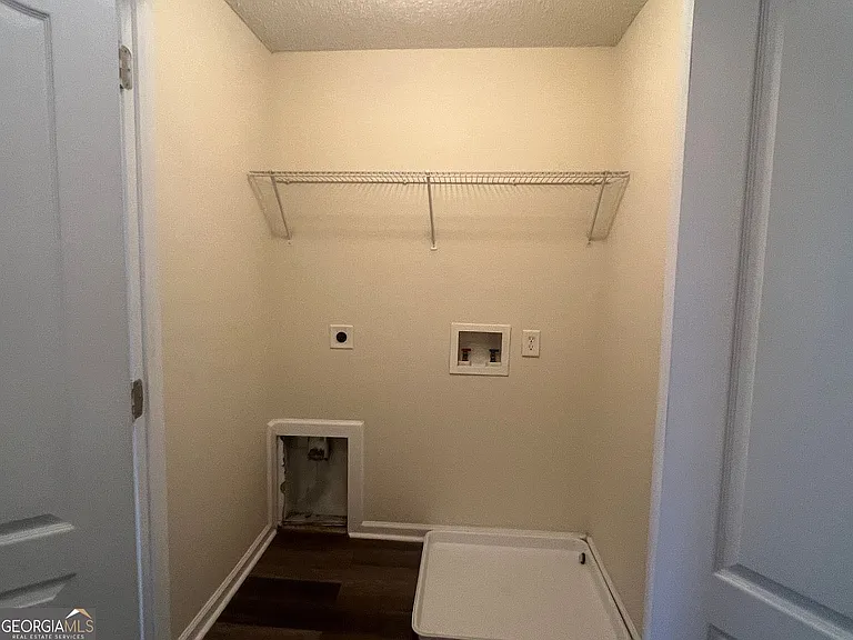 745 Outlook Way — Photo 17