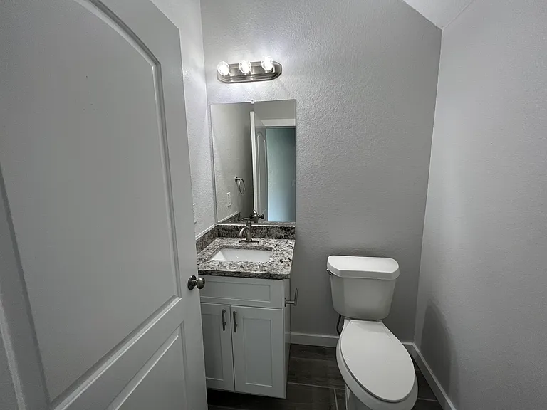 322 Vine St #102 — Photo 7