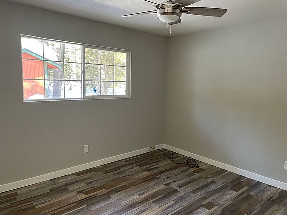 5th image of 1071 E San Bernardino Ave