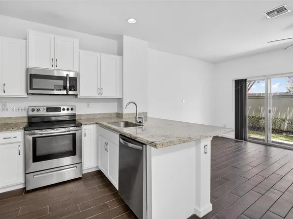 4019 NW 11th Dr, Lauderhill, FL 33313