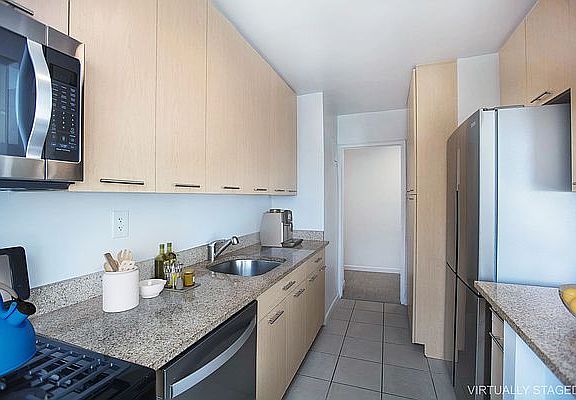 4th image of 30 W 141st St APT 6H