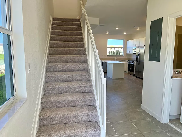 2776 SE 26th Ave — Photo 5
