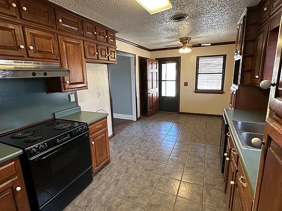 5th image of 813 Butterfield Trl