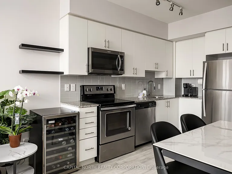 3700 Highway 7 Rd #Penthouse 10 — Photo 10