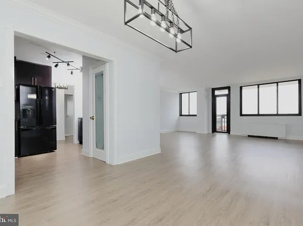 801 N Pitt St APT 1603, Alexandria, VA 22314