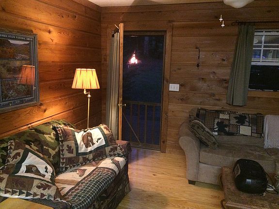 5th image of 370 Spruce Creek Dr