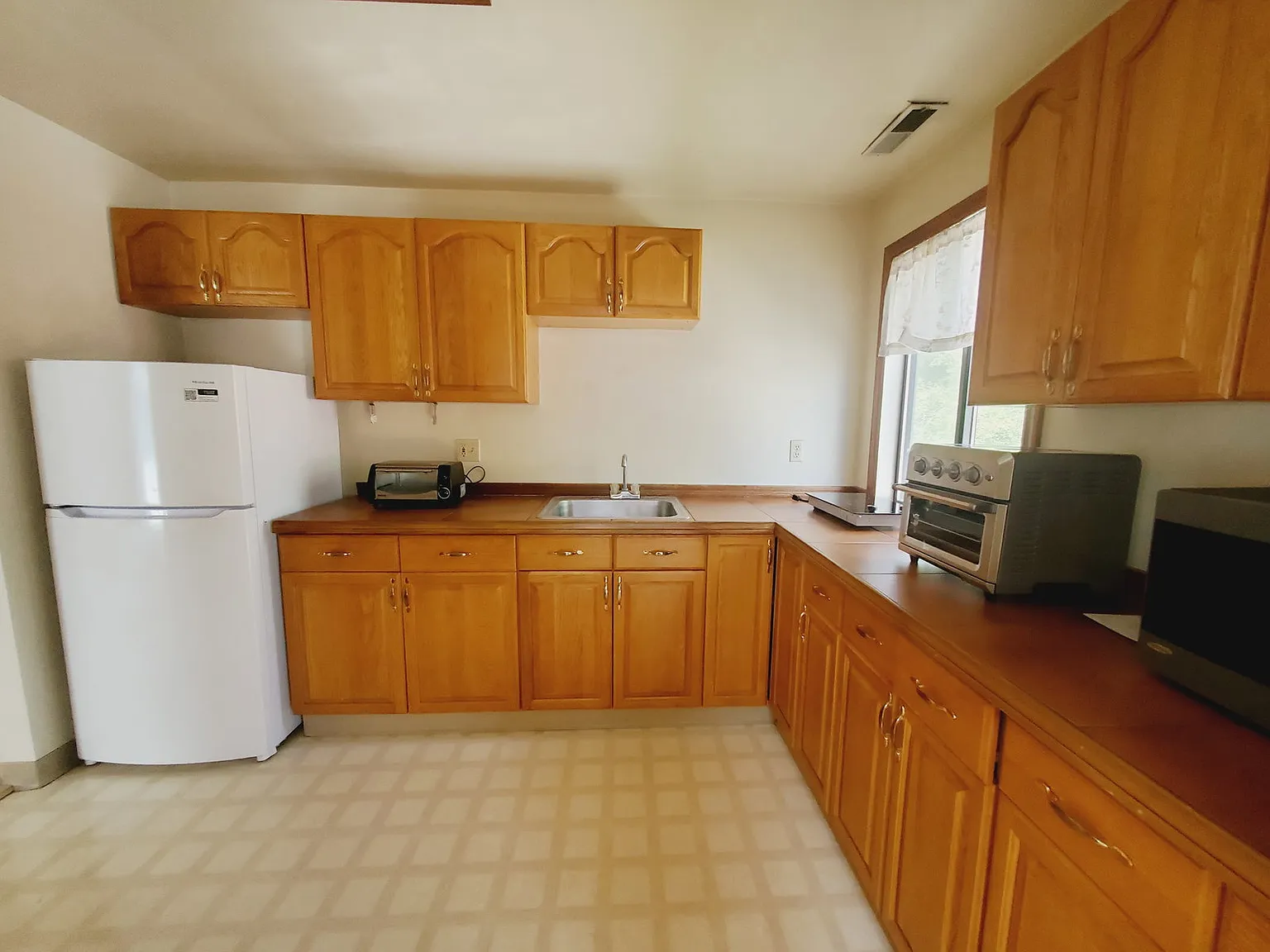 1 bed, 1.0 bath, 600 sqft, $1,700 — Photo 3