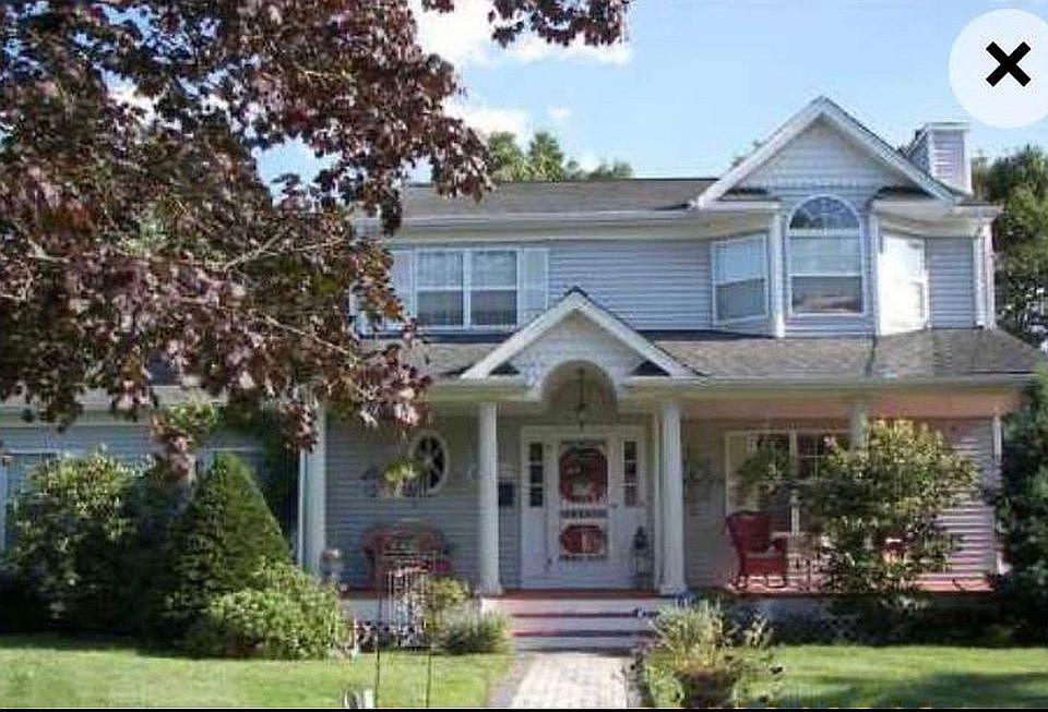 1st image of 52 Washington St