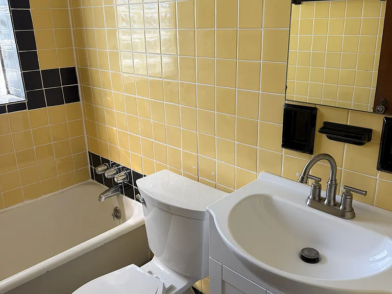 1170 Kenmore Ave #3 — Photo 10