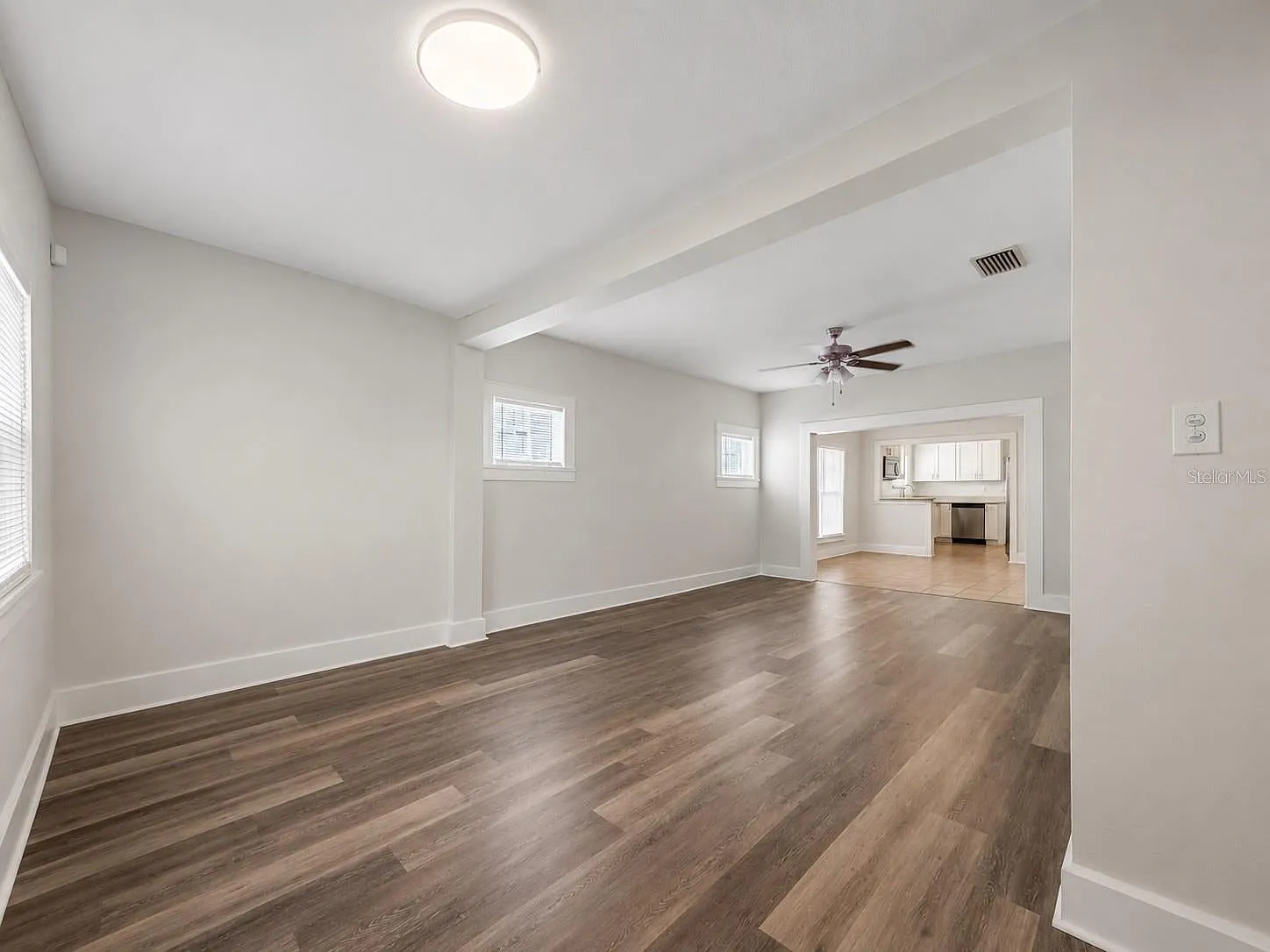 2 bed, 1420 sqft, $2,200 — Photo 2